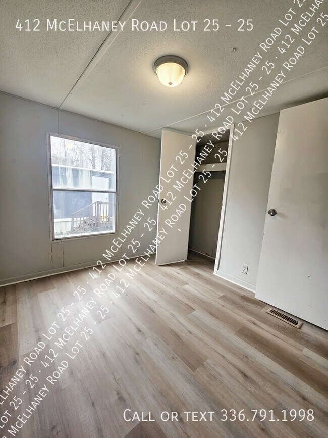 Photo - 412 McElhaney Rd