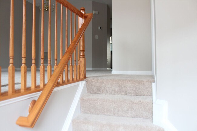 Photo - Beautiful 3-Level Townhouse with Finished Basement & Garage