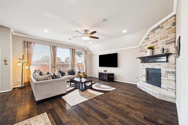 Photo - 7023 Senebe Way House