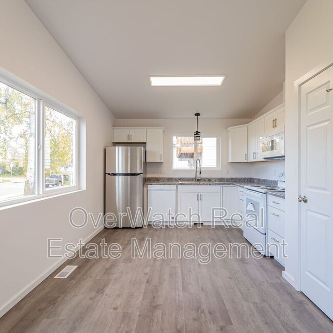 Photo - 1238 E 9th Ave
