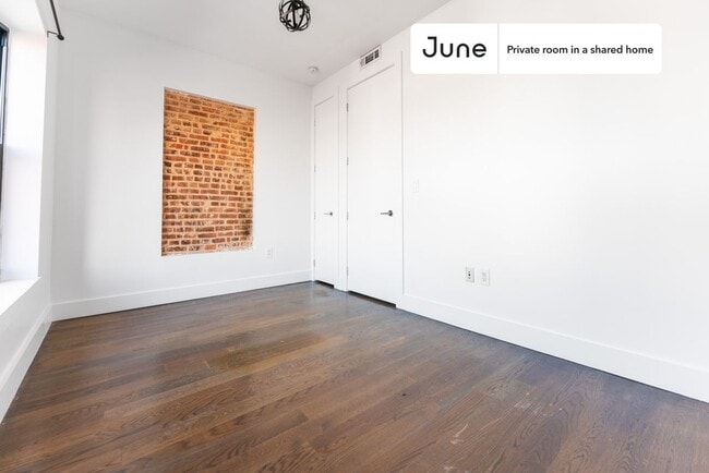 Photo - Room in Shared 4 bed/2 bath home Unit D