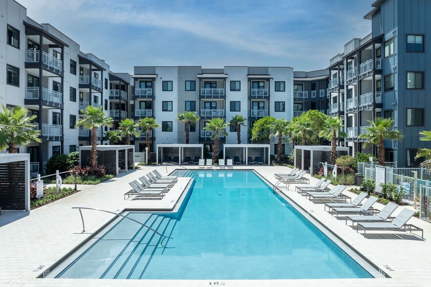 Broadstone Marina Bay apartments — community photo