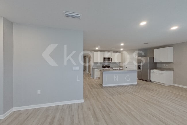 Photo - 4614 Malay Cir