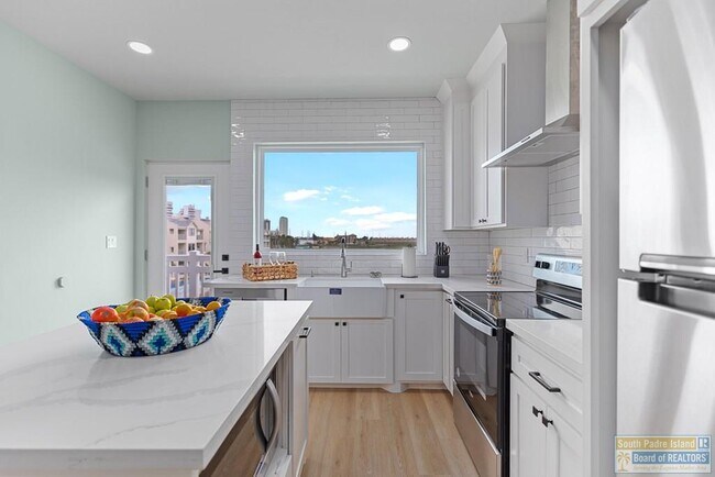 Photo - 111 W Sunny Isle Dr Unit 301