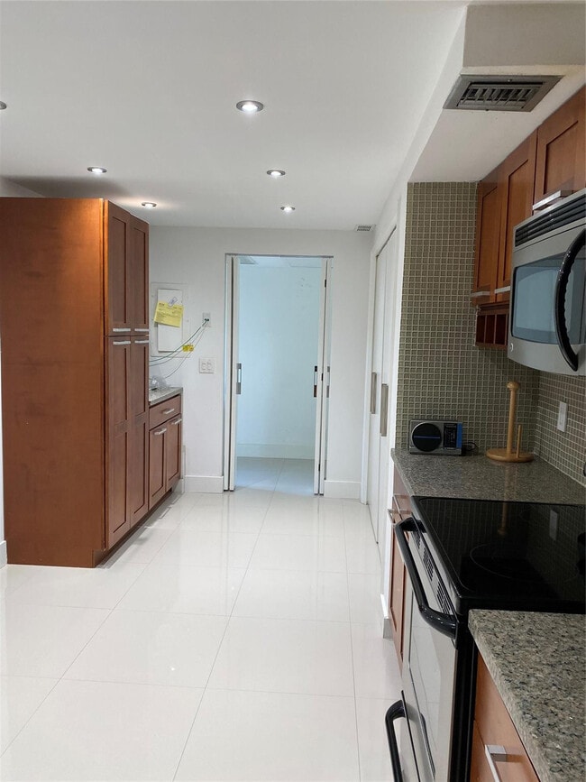 Photo - 4280 Oaks Terrace Unit 102