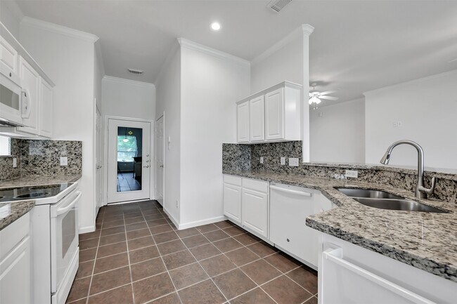 Photo - 47 Presidio Rd