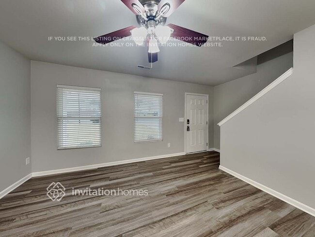 Photo - 915 Mathis Ave