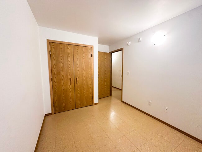 Photo - 138 Lorne Ave Unit 202