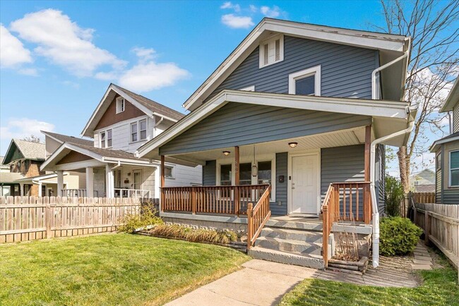 Building Photo - 866 E Starr Ave