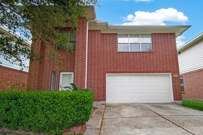 Photo - 13915 Maleewan Ln