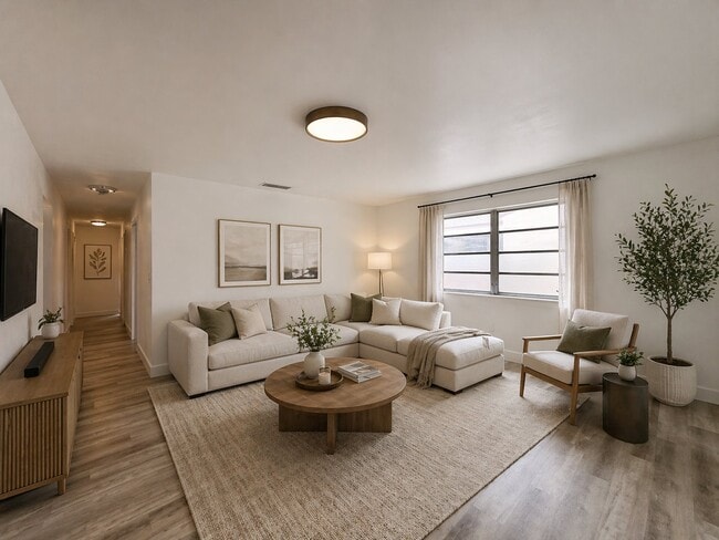 Photo - 1781 SW 13th St