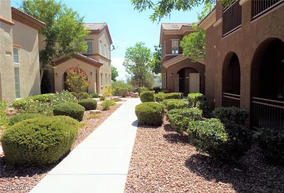 Photo - 3820 Juno Beach St Unidad 101