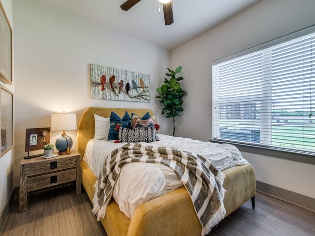 Photo - Palladium Anna