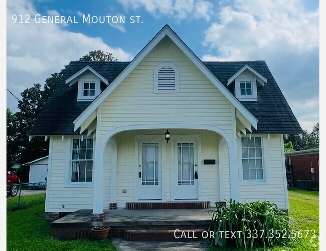 Building Photo - 912 General Mouton Ave Rental