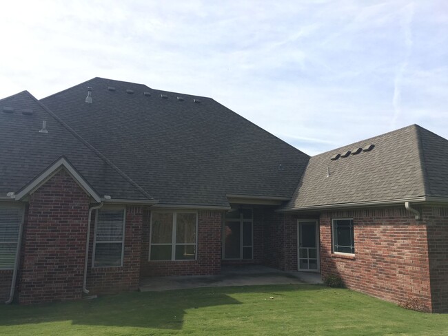 5 bedroom 3 bath home in Fayetteville Rental - House Rental in ...