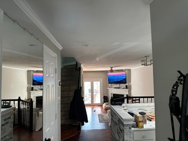 Photo - 6113 Liverpool Ln