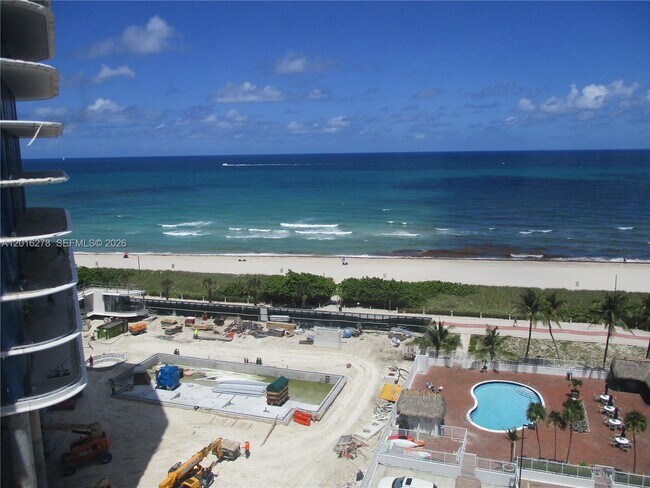 Photo - 5313 Collins Ave Unidad 1111