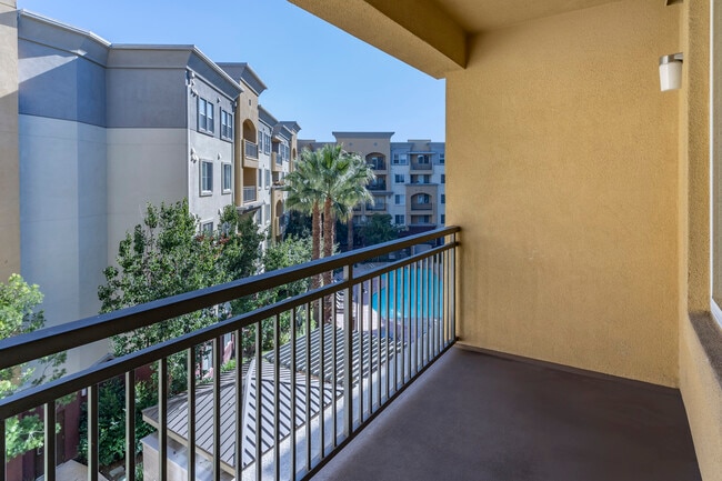 Balcón privado - Avalon Union City