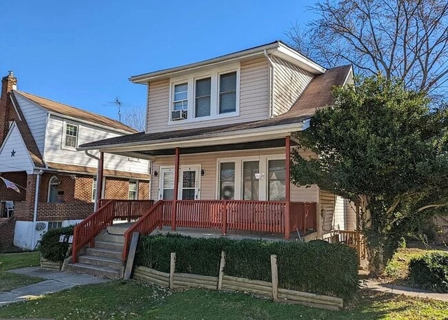 Building Photo - 7809 Wilson Ave Unit Apt. B