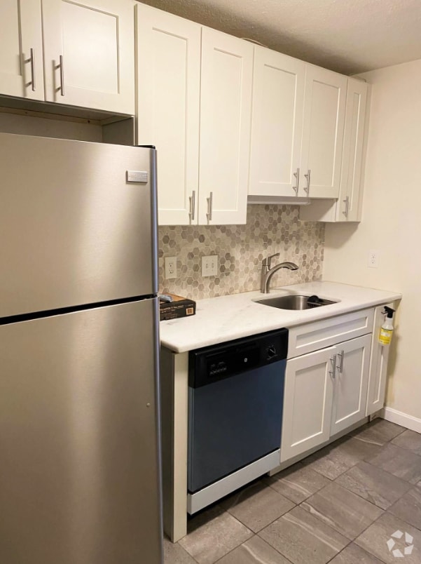 Building Photo - 35 Chelsea St Unit 31-1R Rental
