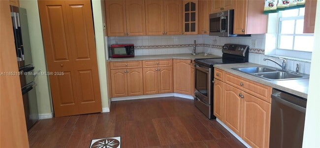 Photo - 7813 Shalimar St