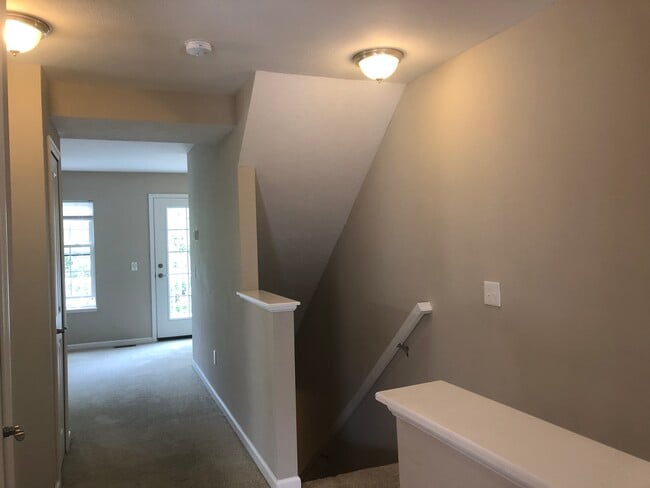 Photo - 1925 E 86th St