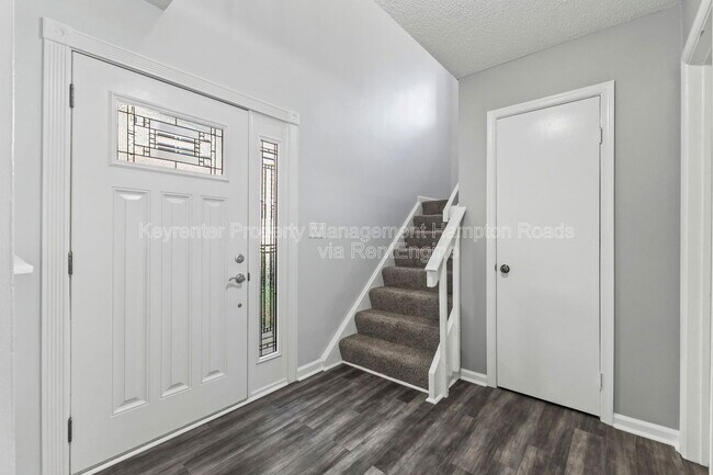 Photo - 5408 Chatham Lake Dr