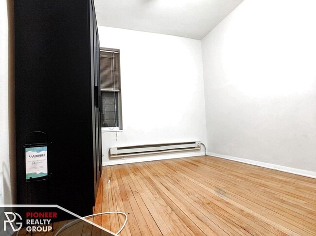 Photo - 837 W Cornelia Ave Unit 837-1N