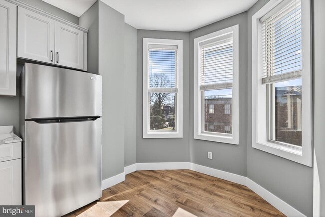 Photo - 329 S High St Unit 2