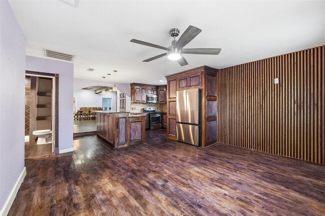 Photo - 2734 Fordham Rd