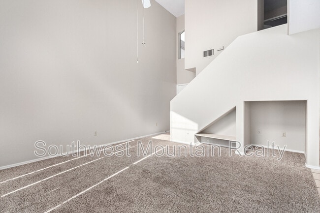 Photo - 1083 W Sandy Banks