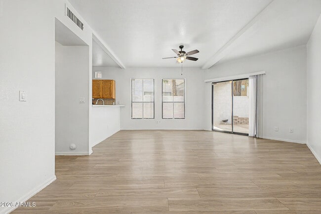280 S Elizabeth Way