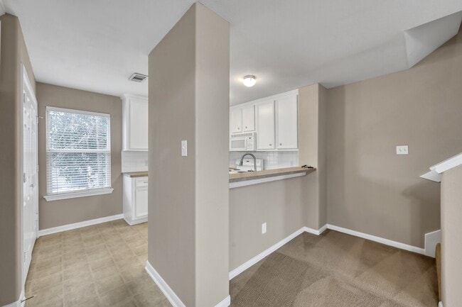 Building Photo - 179 Binnacle Ct Unit A