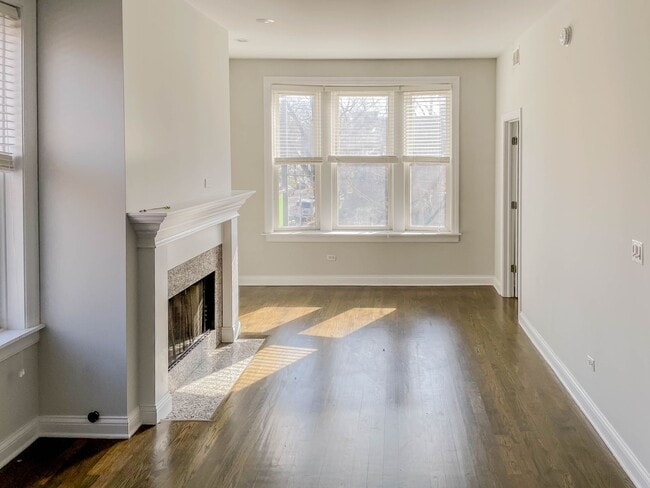 Photo - 3856 N Southport Ave