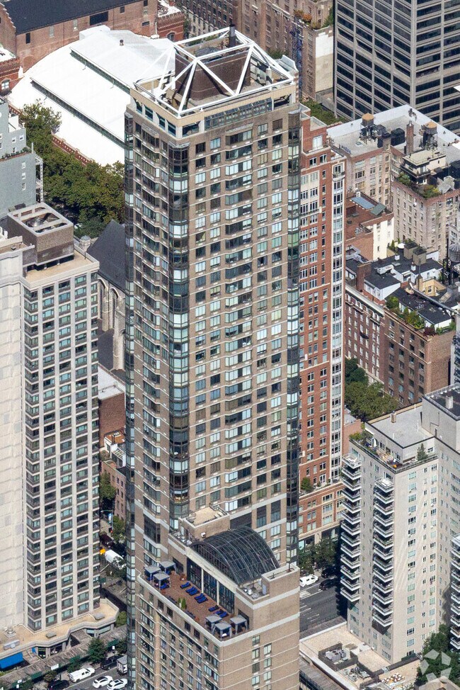 Photo - Bristol Plaza