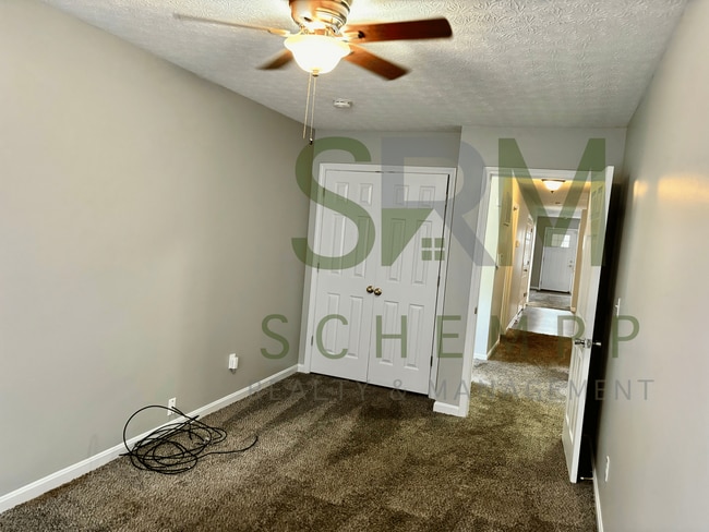 Photo - Large 3 bedroom/1.5 bath house in Downtown Louisville-Section 8 Accepted