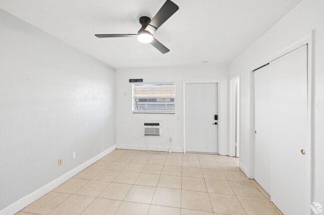 Studio - 500SF