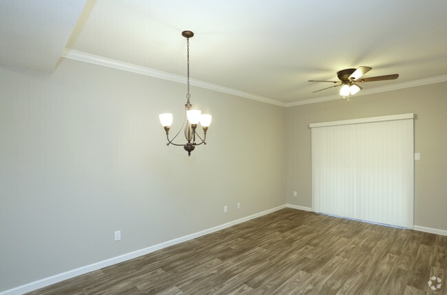 2 Bedroom 2 1/2 Bath 1004 sf