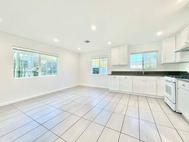 Photo - 7342-7344 Loma Verde Avenue Unit 7344