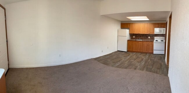 Photo - Great Location! Great Price! Call for Spec... Unit 12-10110 - Veneto