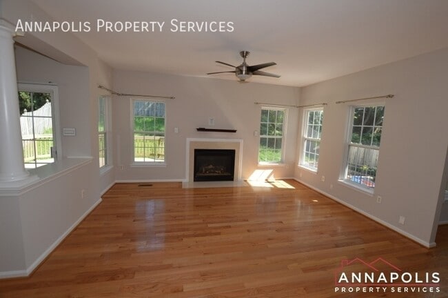 Photo - 122 Farmbrook Ln