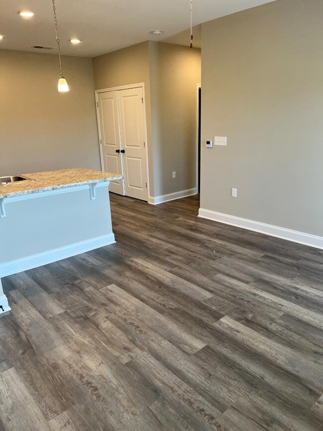 Photo - Hillview Commons