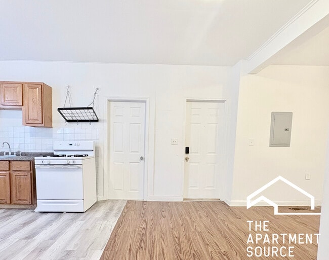 Photo - 1900 S Throop St Unit 9