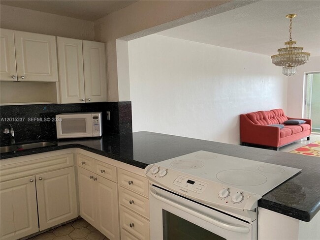 Photo - 215 SE 3rd Ave Unit 408C