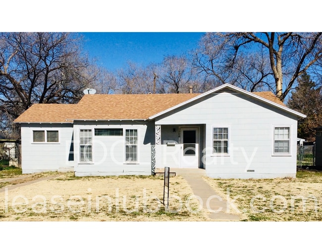 Building Photo - 3508 26th St