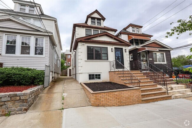 Building Photo - 65-04 80th St Unit 1 Rental