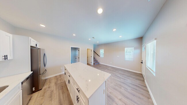 Photo - 4935 63rd St