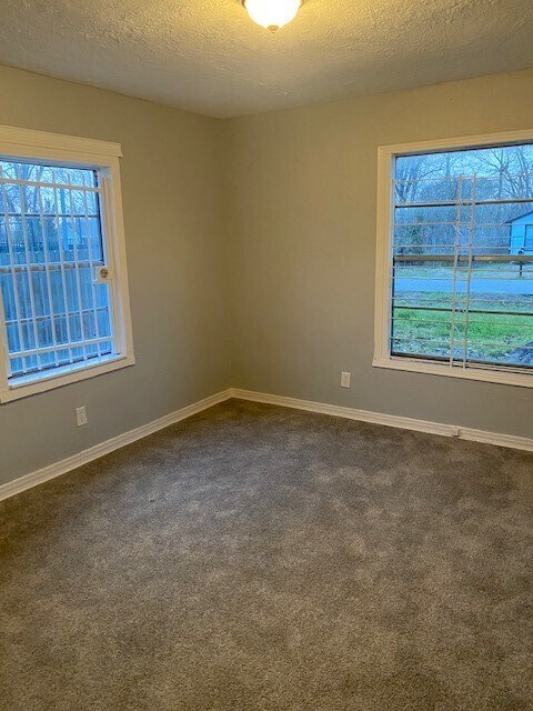 Photo - 7202 Shotwell St