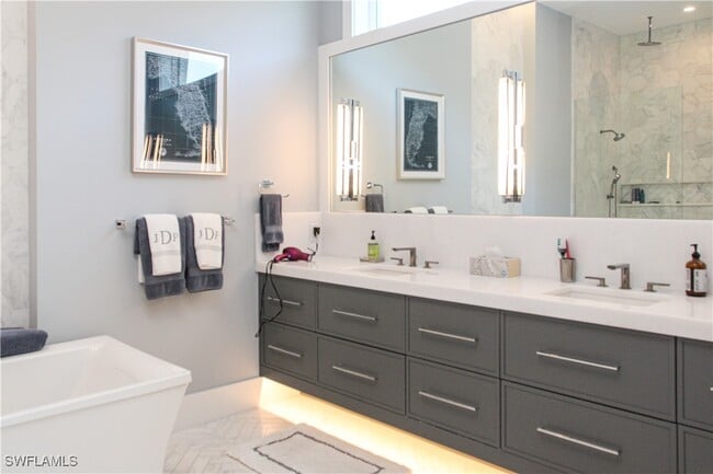 Photo - 3123 Crayton Rd