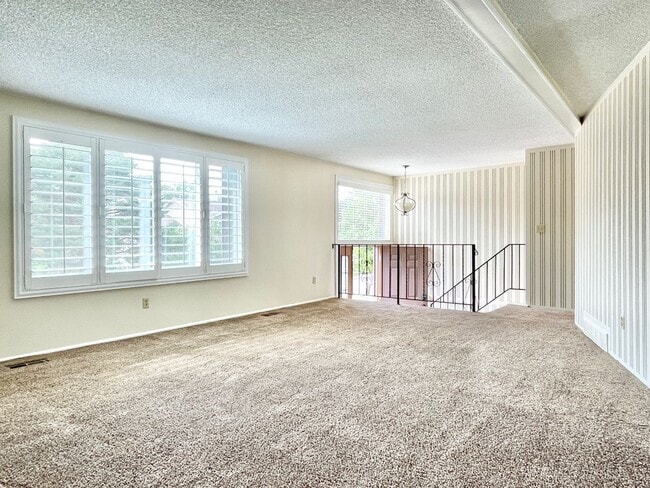 Photo - Skiers Haven Near Cottonwood Canyons!